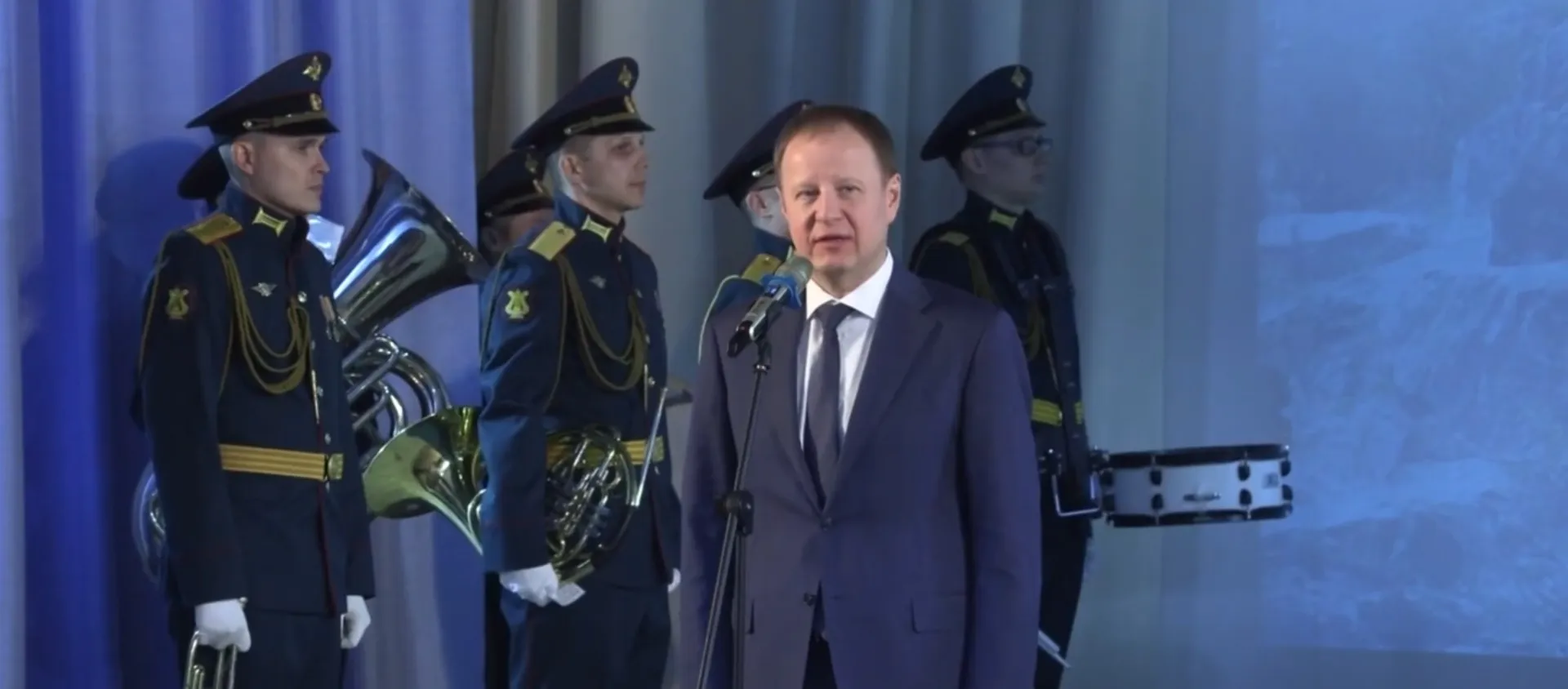 Губернатор Виктор Томенко посетил 35-ю Краснознаменную ракетную дивизию в ЗАТО Сибирский