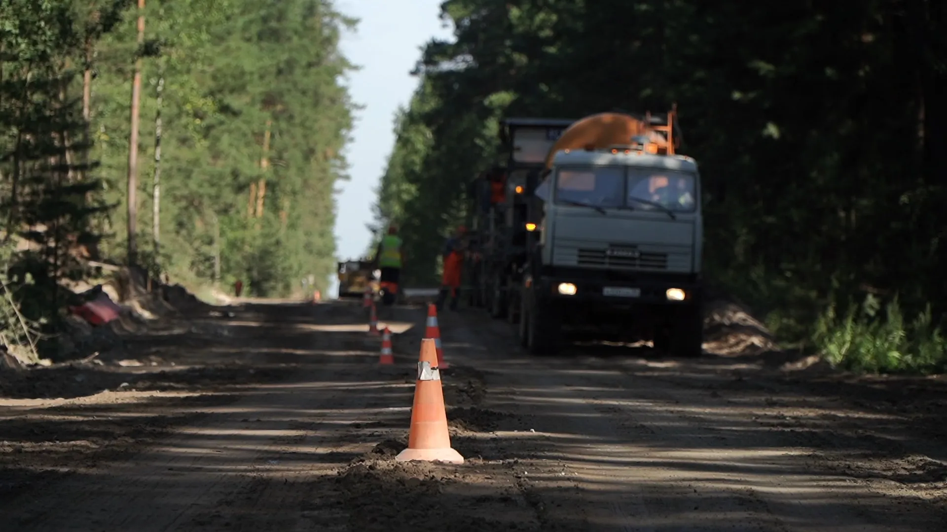   В Павловском районе ремонтируют участок дороги, соединяющий село Черемное и Калманку