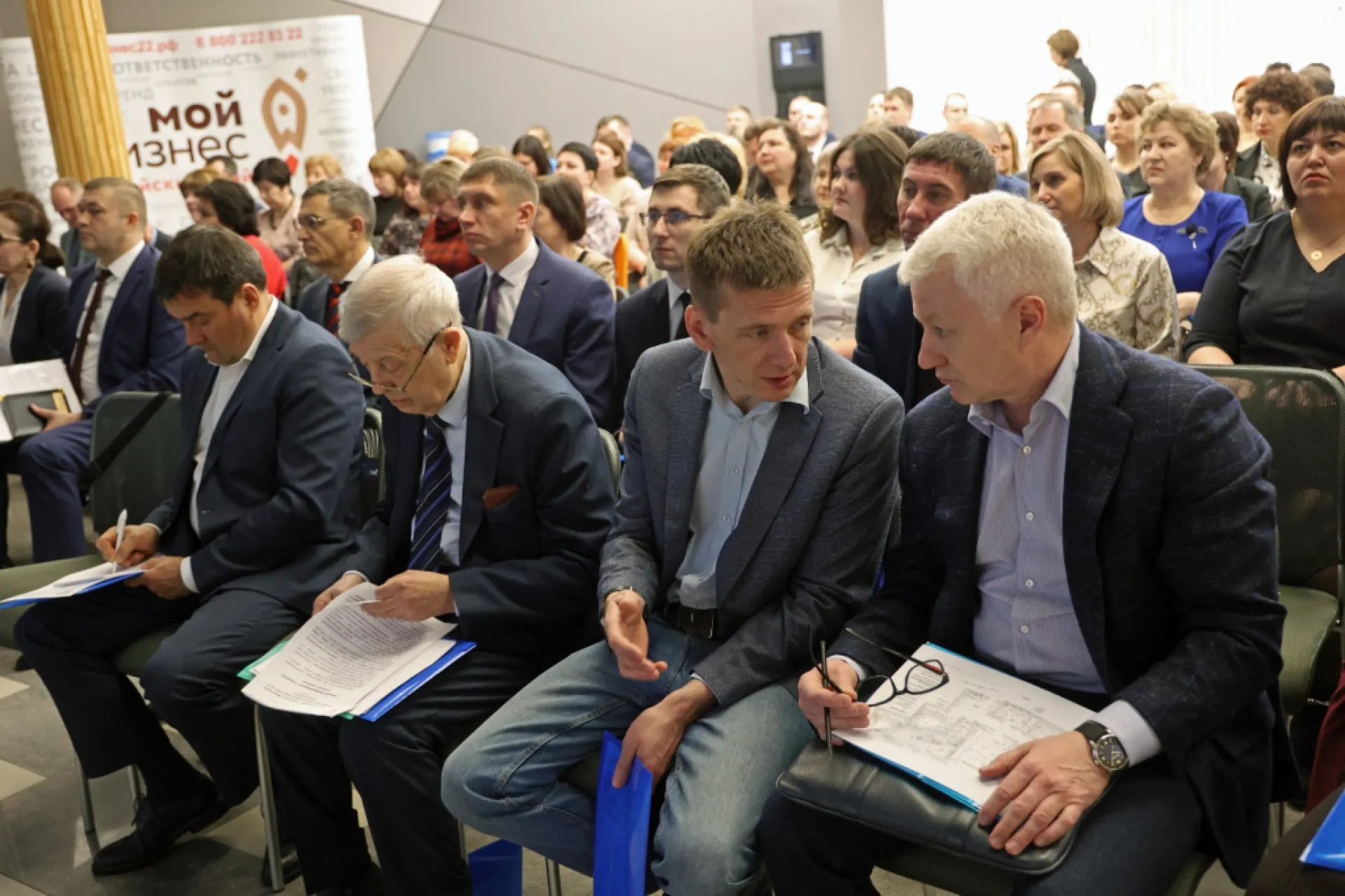 Экономика Алтайского края в прошлом году выросла на 1 % по сравнению с 2021 годом