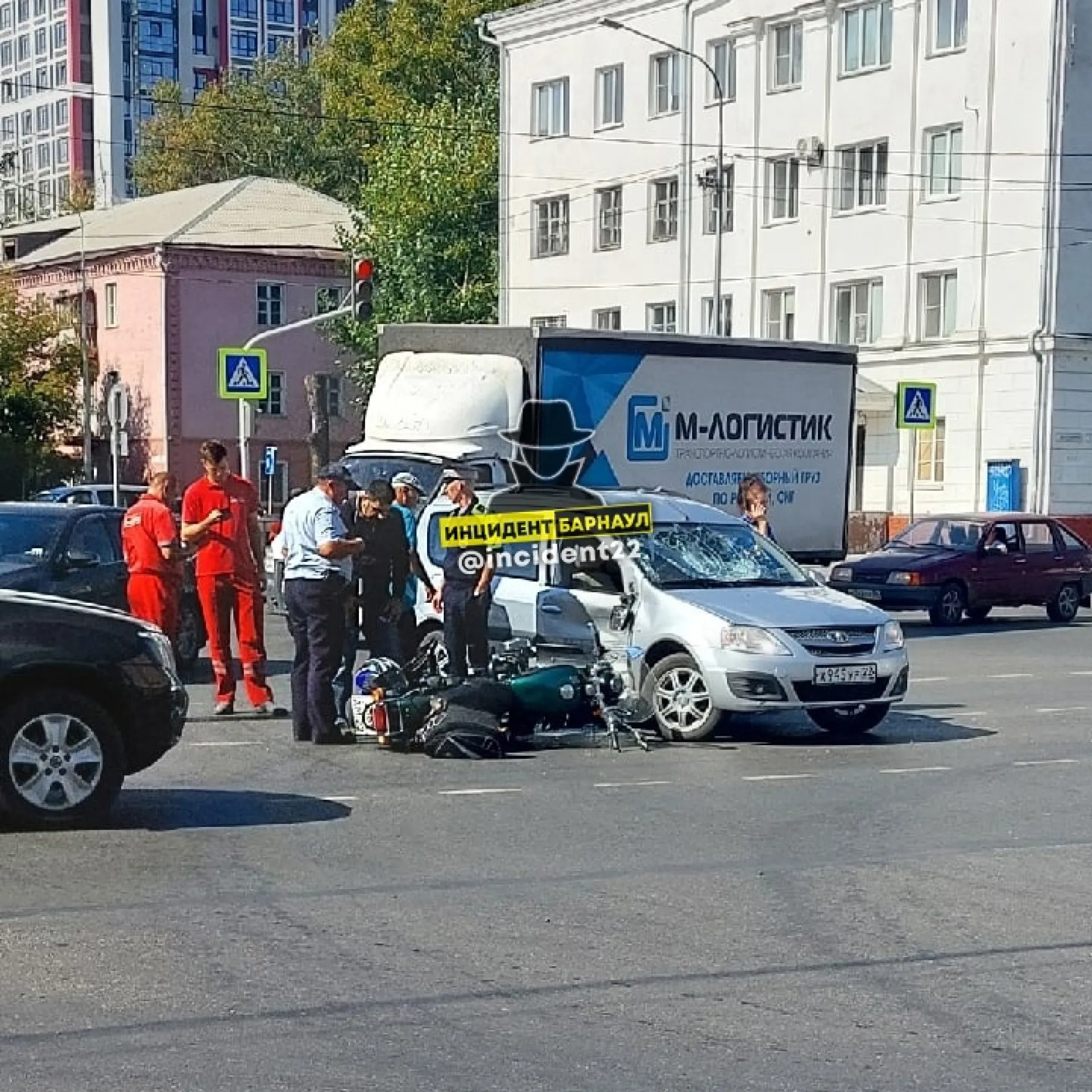 ДТП с мотоциклом произошло в Барнауле