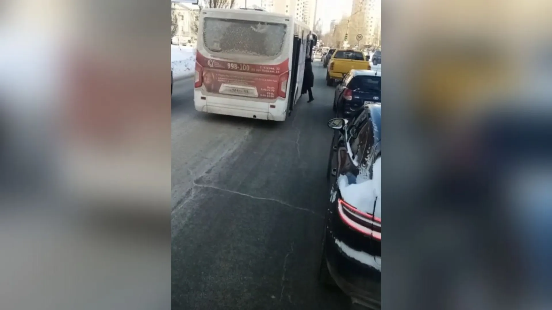 В Барнауле оштрафуют водителя маршрутки, который высаживал людей со второго ряда