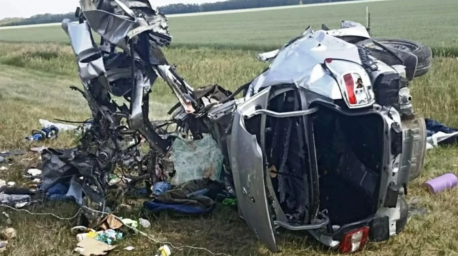 Семья с детьми погибла в страшном ДТП в Сибири Семья с детьми погибла в страшном ДТП в Сибири