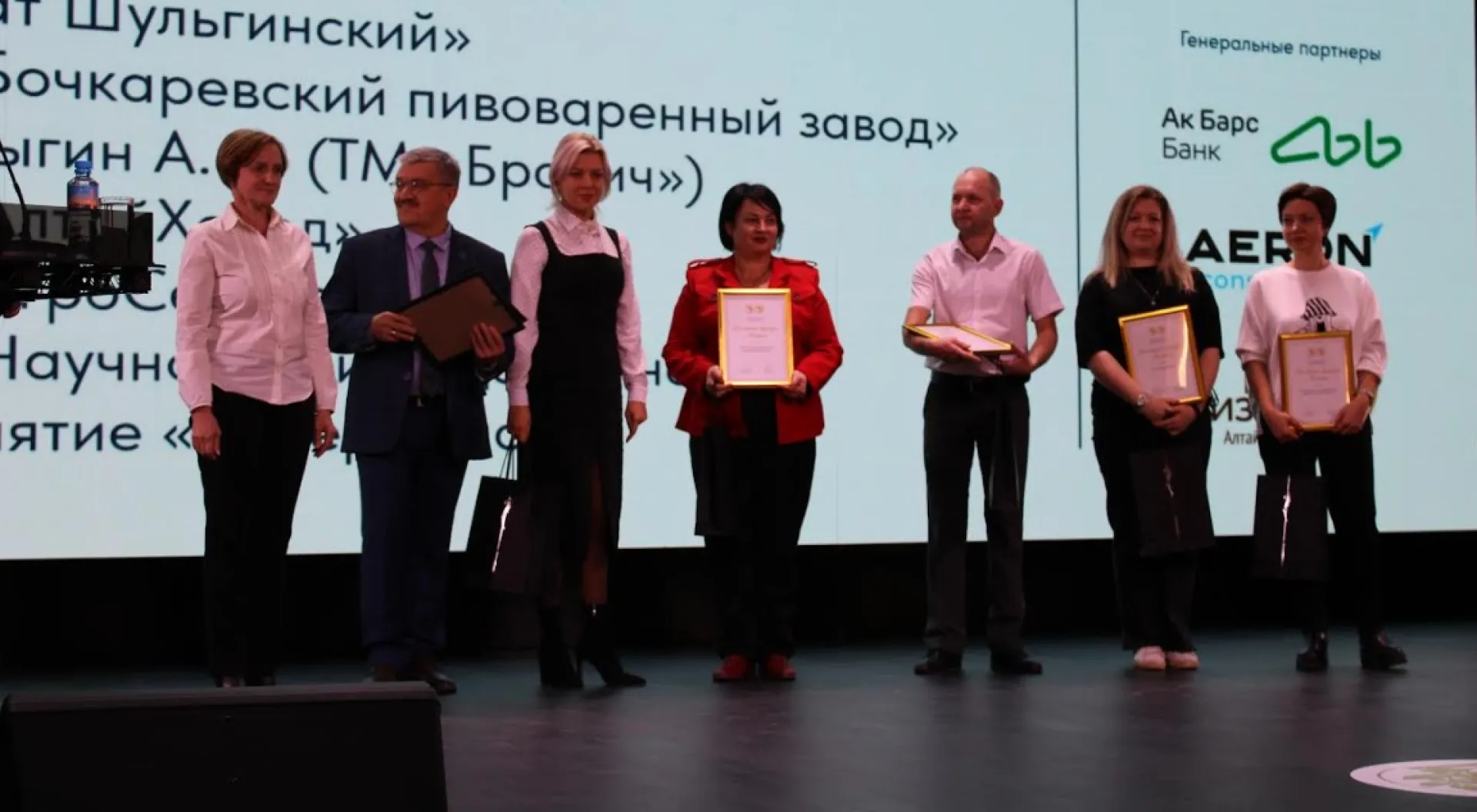 Эксперты выбрали лучшие товары Алтайского края