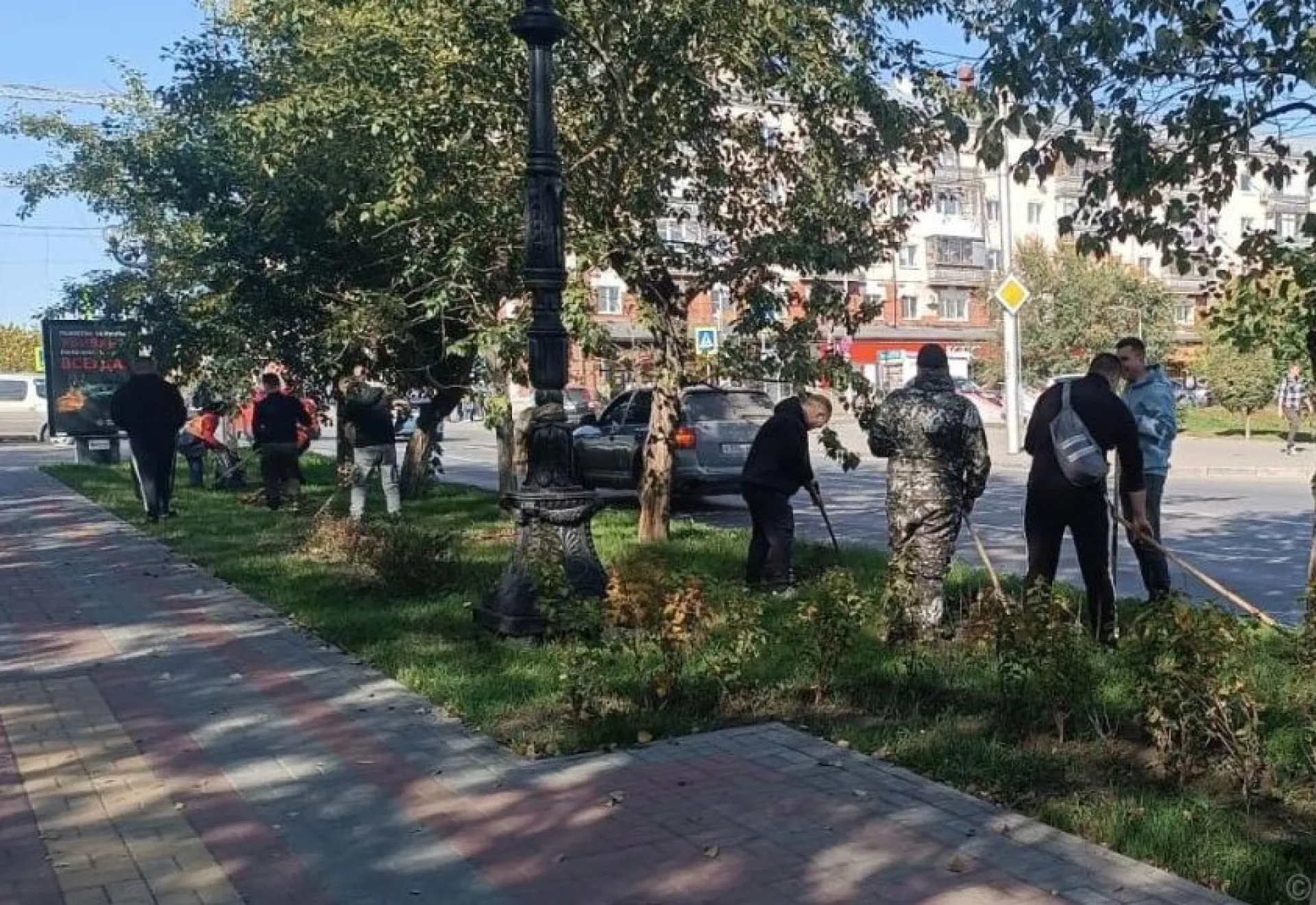 Более 22 тысяч барнаульцев вышли на уборку города