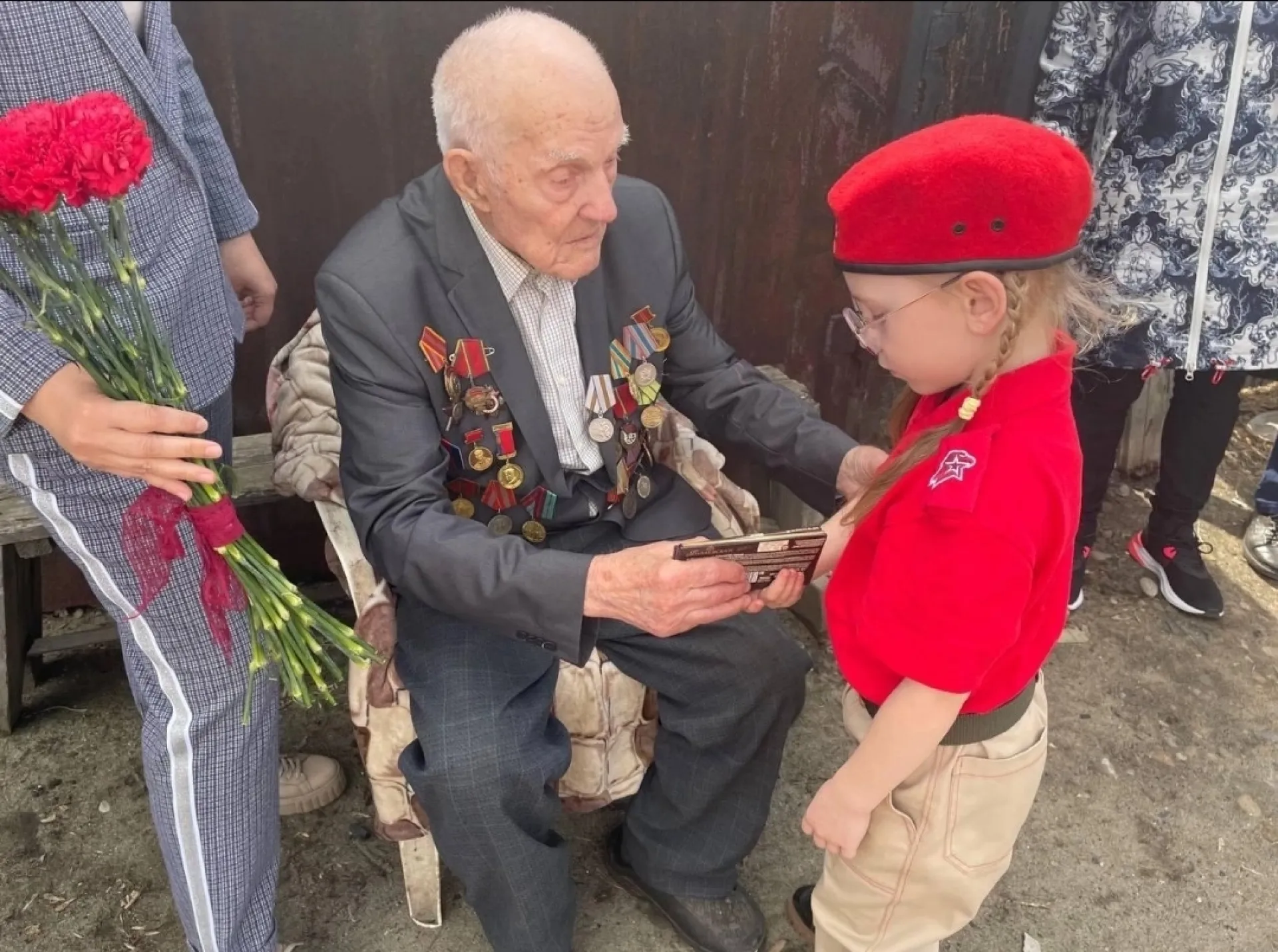 «Парад у дома ветерана»