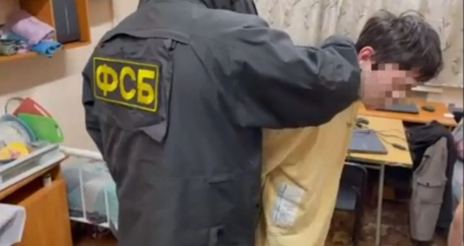 Приговор за отправку аптечки террористам вынесли студенту из Алтайского края Приговор за отправку аптечки террористам вынесли студенту из Алтайского края