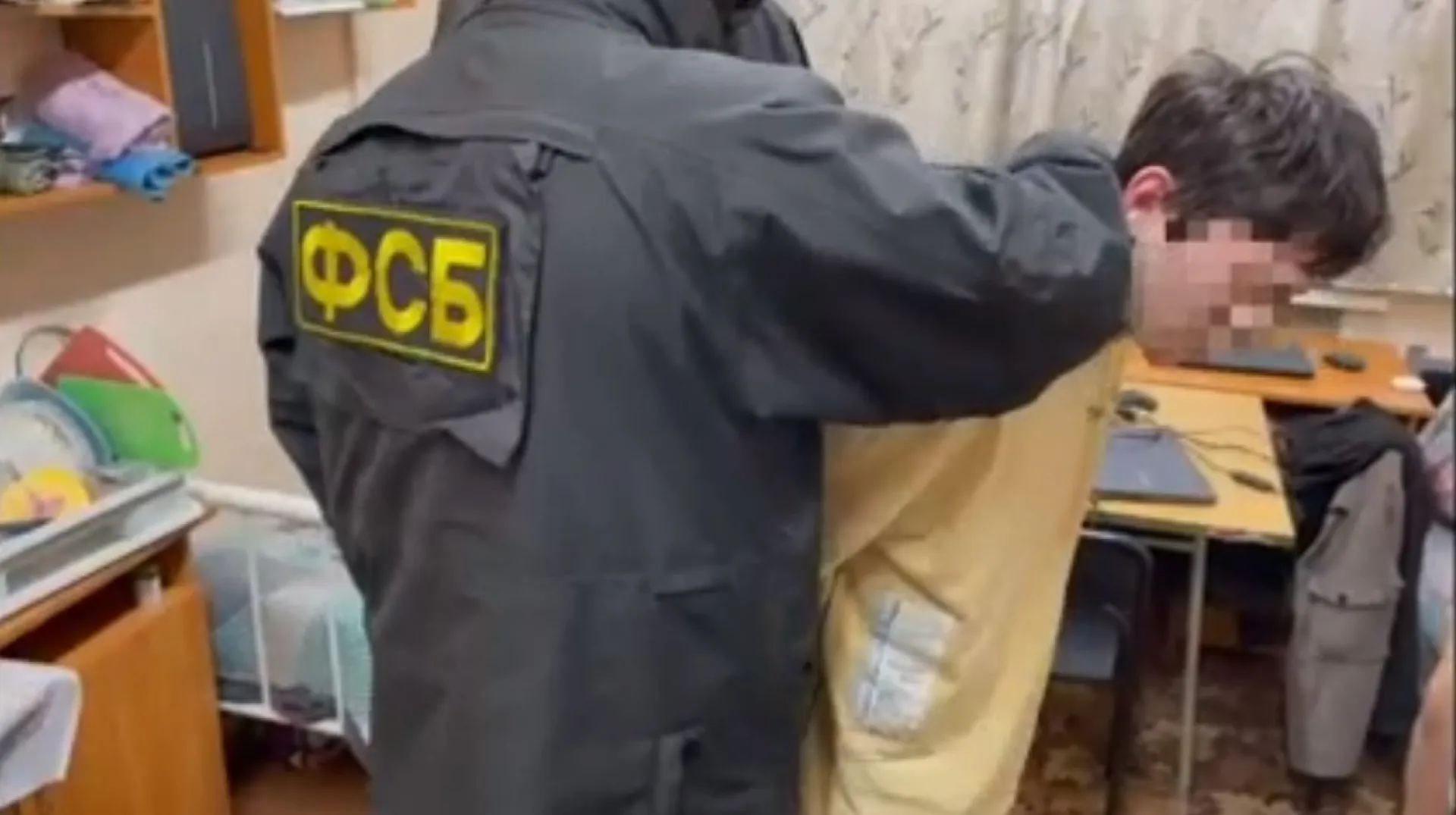 Жителя Алтайского края задержали за отправку аптечки террористам