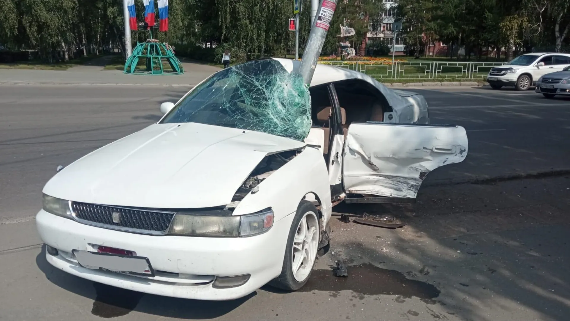 ГИБДД ищет водителя, скрывшегося с места ДТП в Барнауле