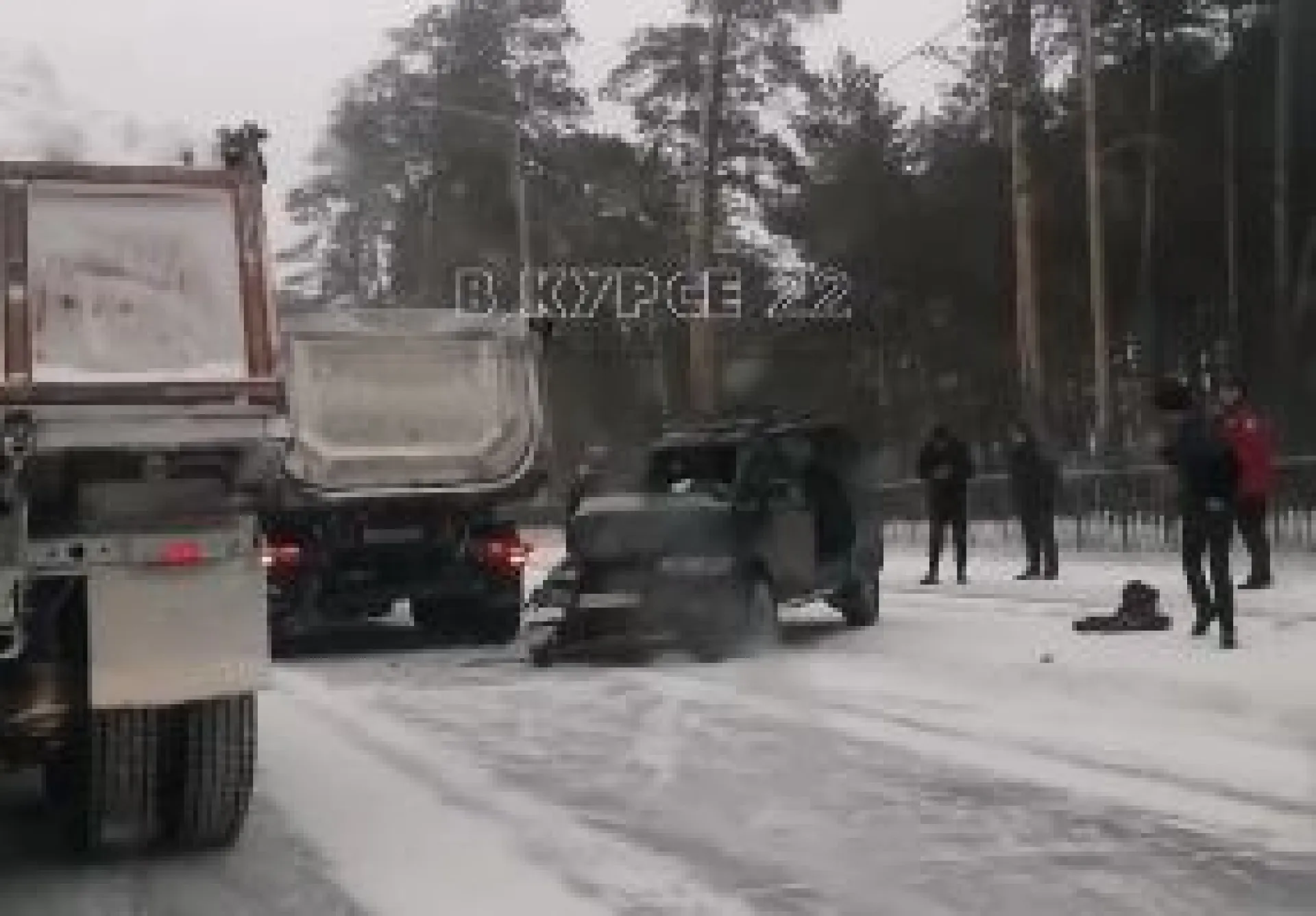 Жесткое ДТП произошло на шоссе Ленточный бор в Барнауле