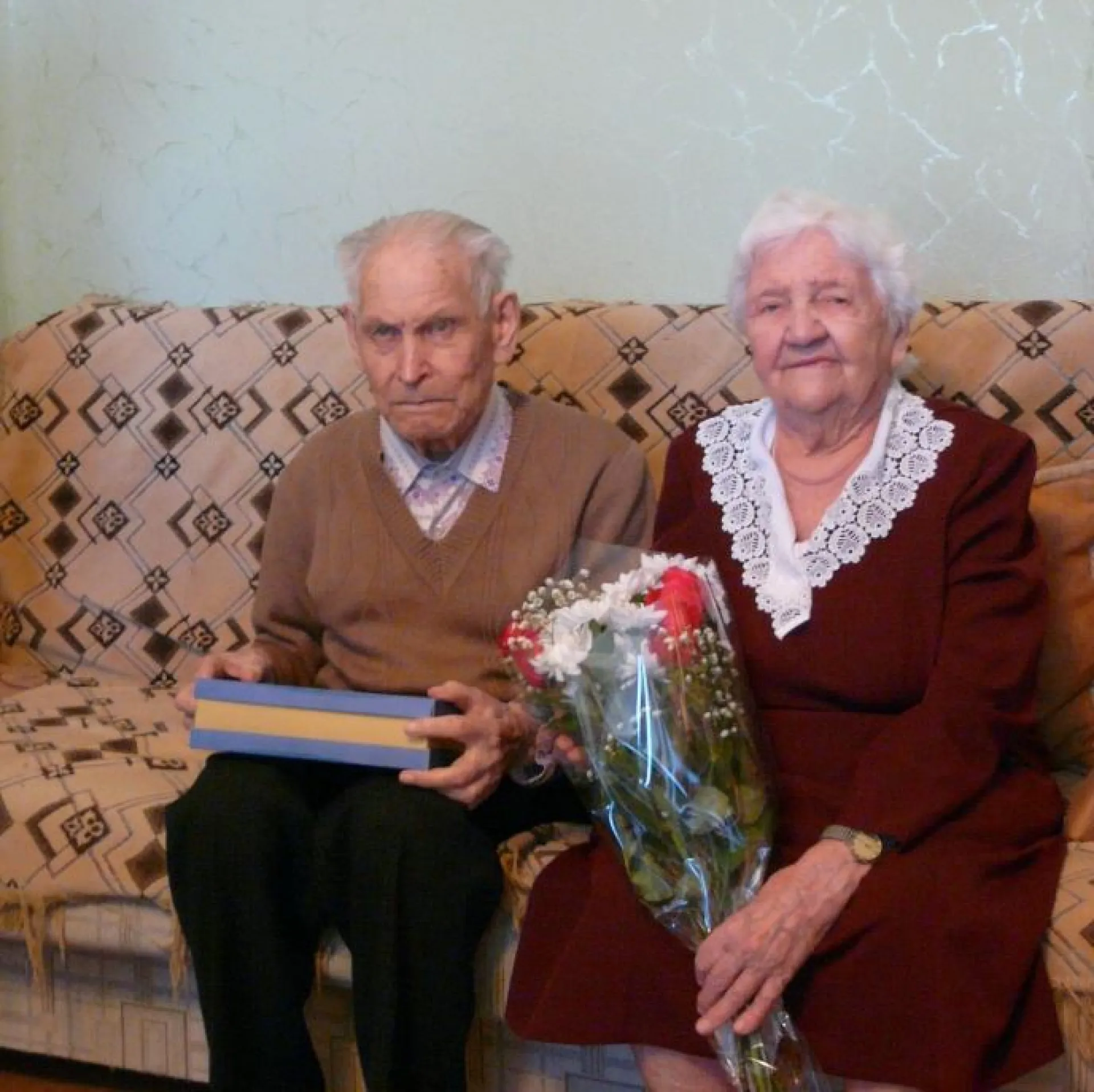 Коронную свадьбу – 75 лет совместной жизни – отметили супруги из Алтайского края