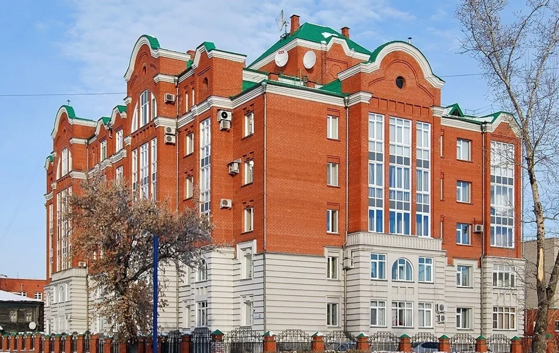 Квартиру в подвале многоэтажки продают за 11 млн рублей в Барнауле