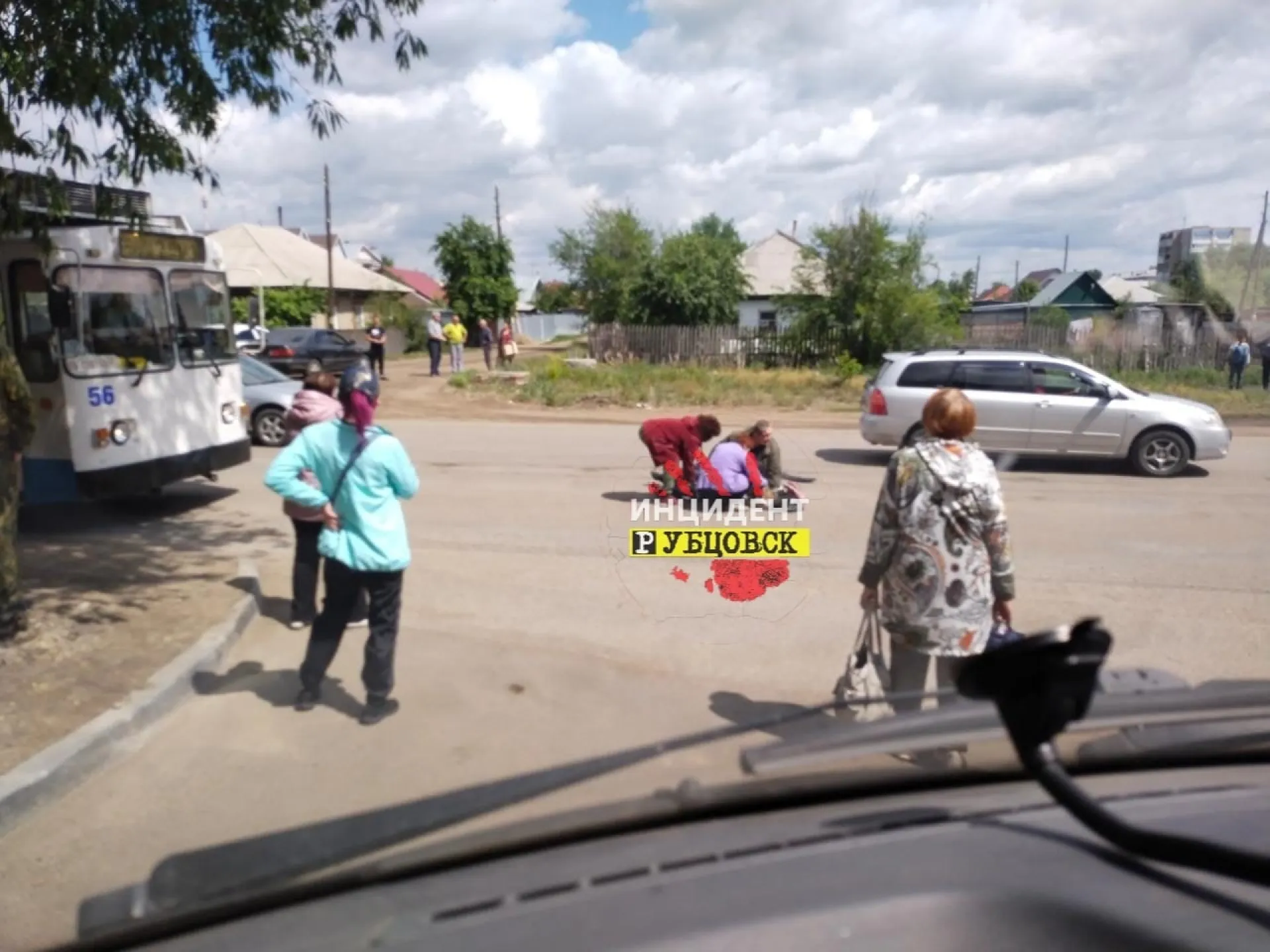 Водитель не успел затормозить и сбил девочку в Рубцовске