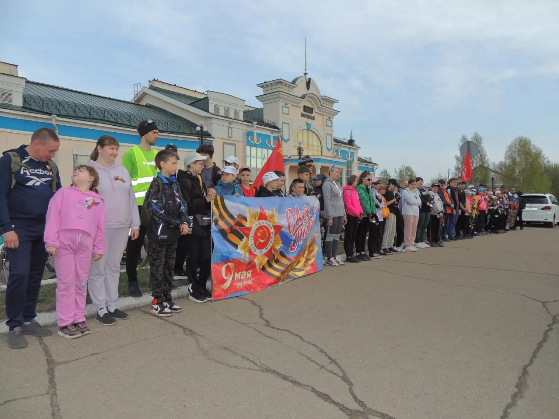 Более 160 велосипедистов приняли участие в велопробеге «Кольцо Победы» в Рубцовске 