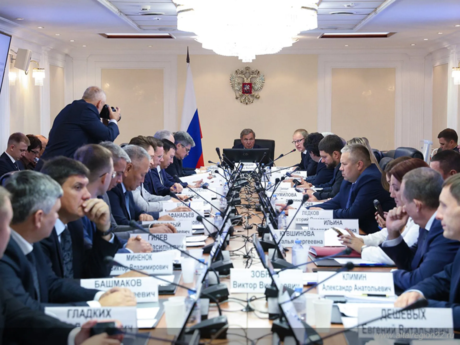 Какие предложения Алтайского края в сфере жилищной политики и развития ЖКХ поддержали в Совете Федерации