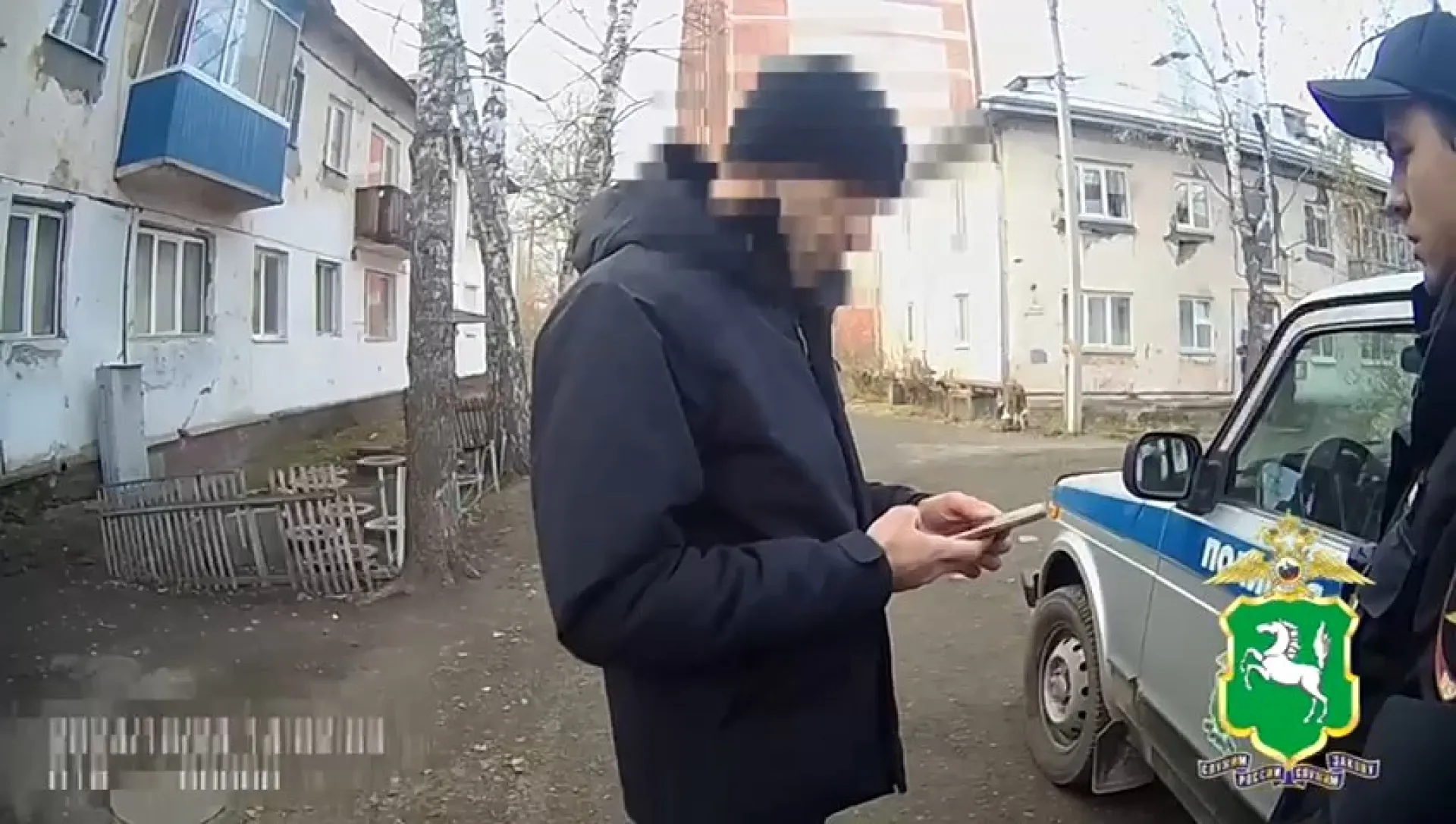 Подозрительного мужчину задержали в Томске – им оказался находящийся в розыске наркосбытчик из Барнаула