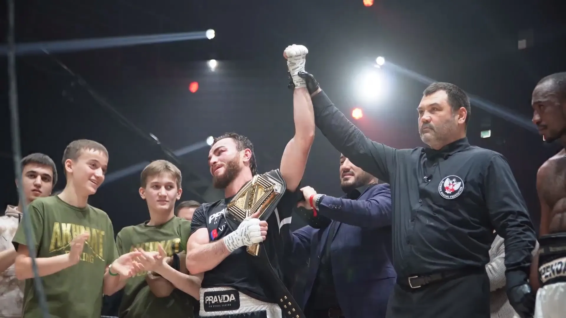 Барнаульские мастера изготовили чемпионские пояса для крупного международного турнира по боксу