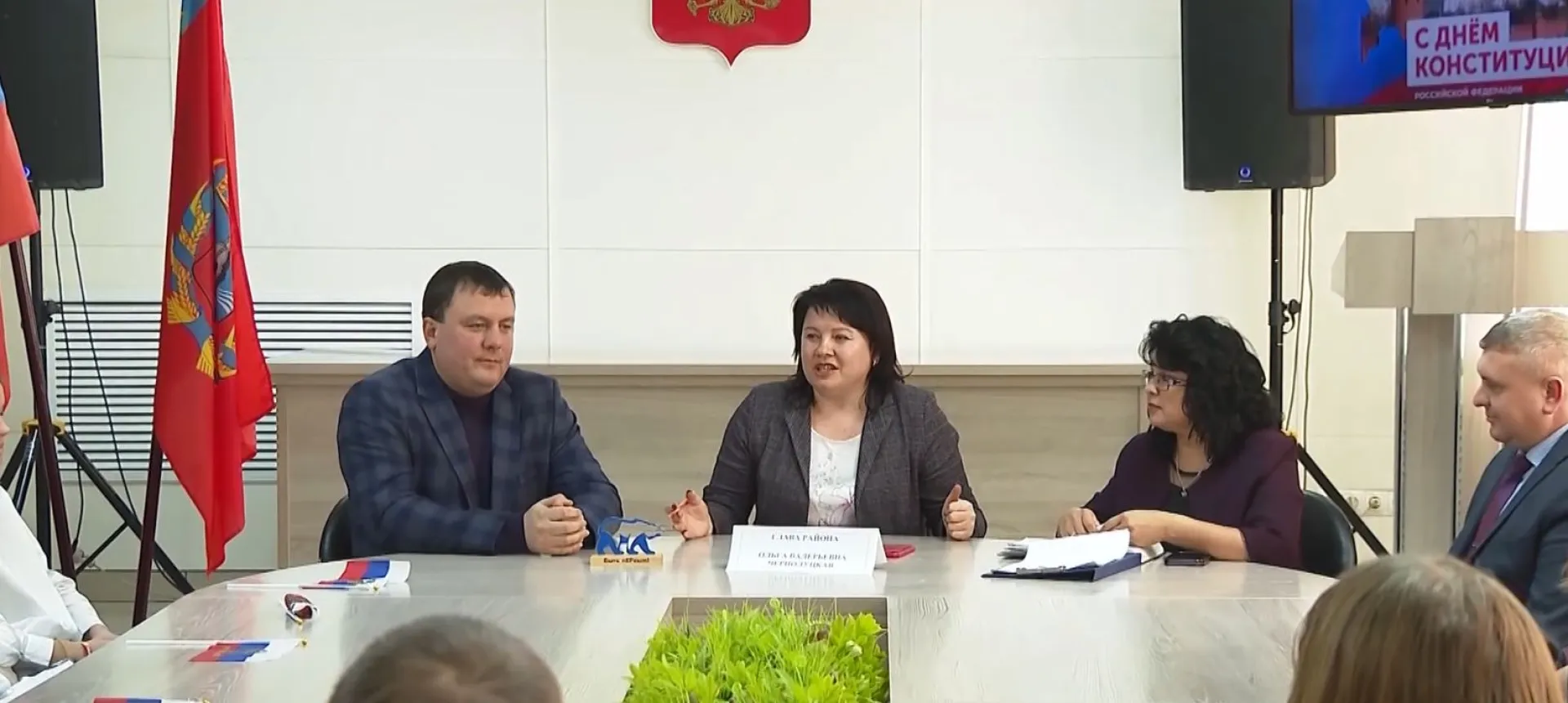 «Откровенный разговор» состоялся у главы Калманского района с местными старшеклассниками