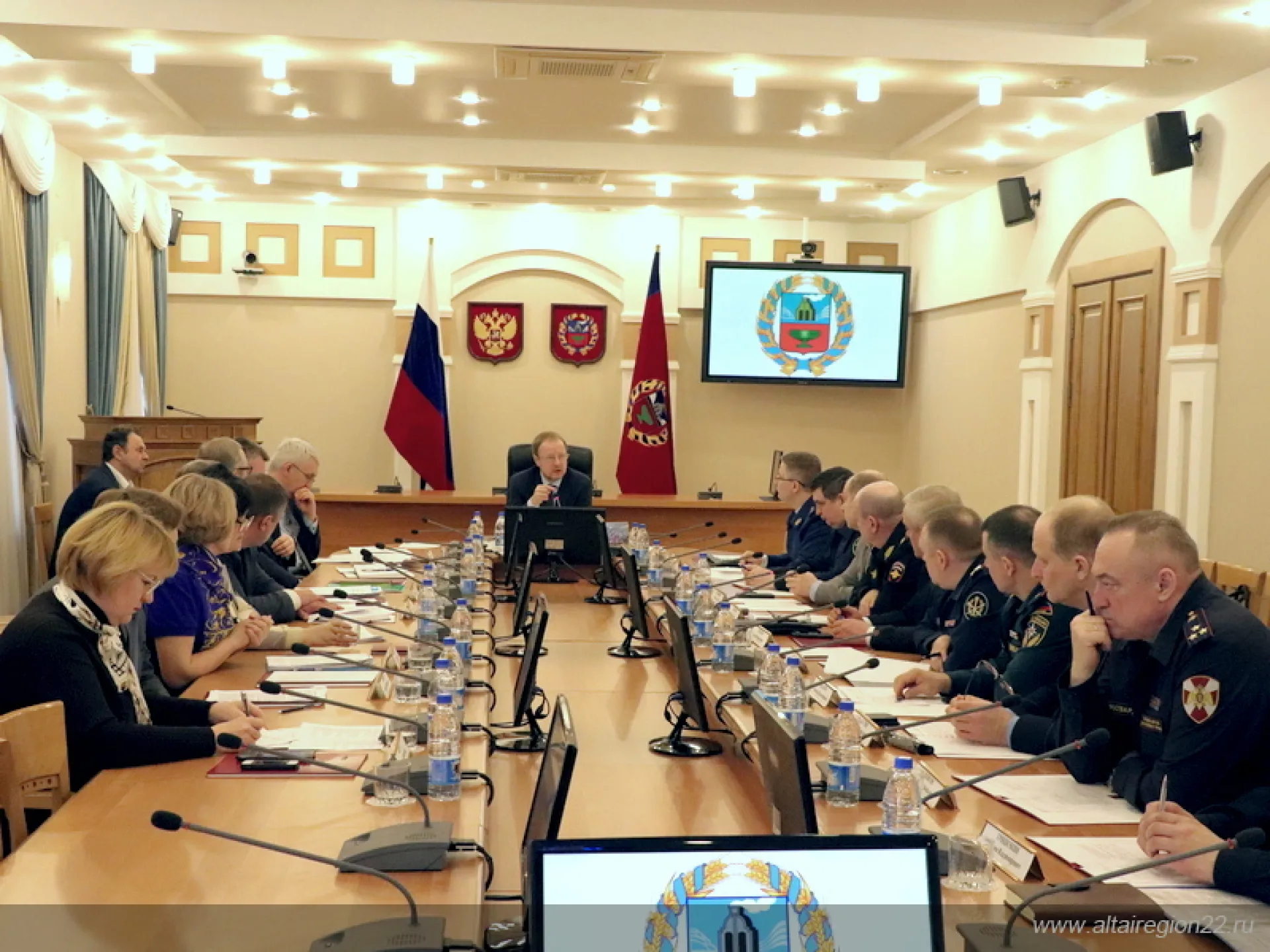Виктор Томенко поручил создать информационную систему для учета данных о лицах, отбывших наказание в Алтайском крае Виктор Томенко поручил создать информационную систему для учета данных о лицах, отбывших наказание в Алтайском крае