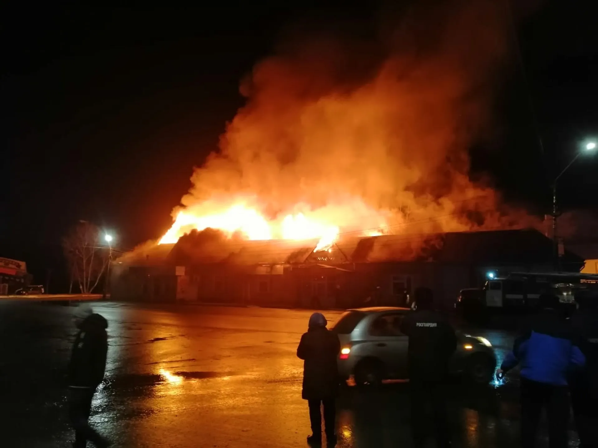 В Павловске произошёл серьёзный пожар В Павловске произошёл серьёзный пожар