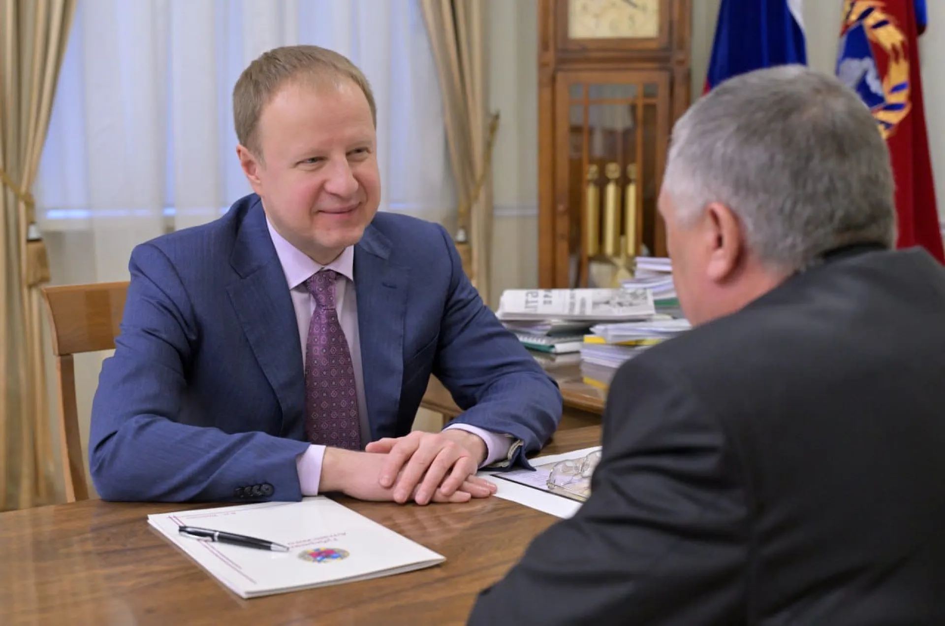 Губернатор провел рабочую встречу с главой Тюменцевского района 