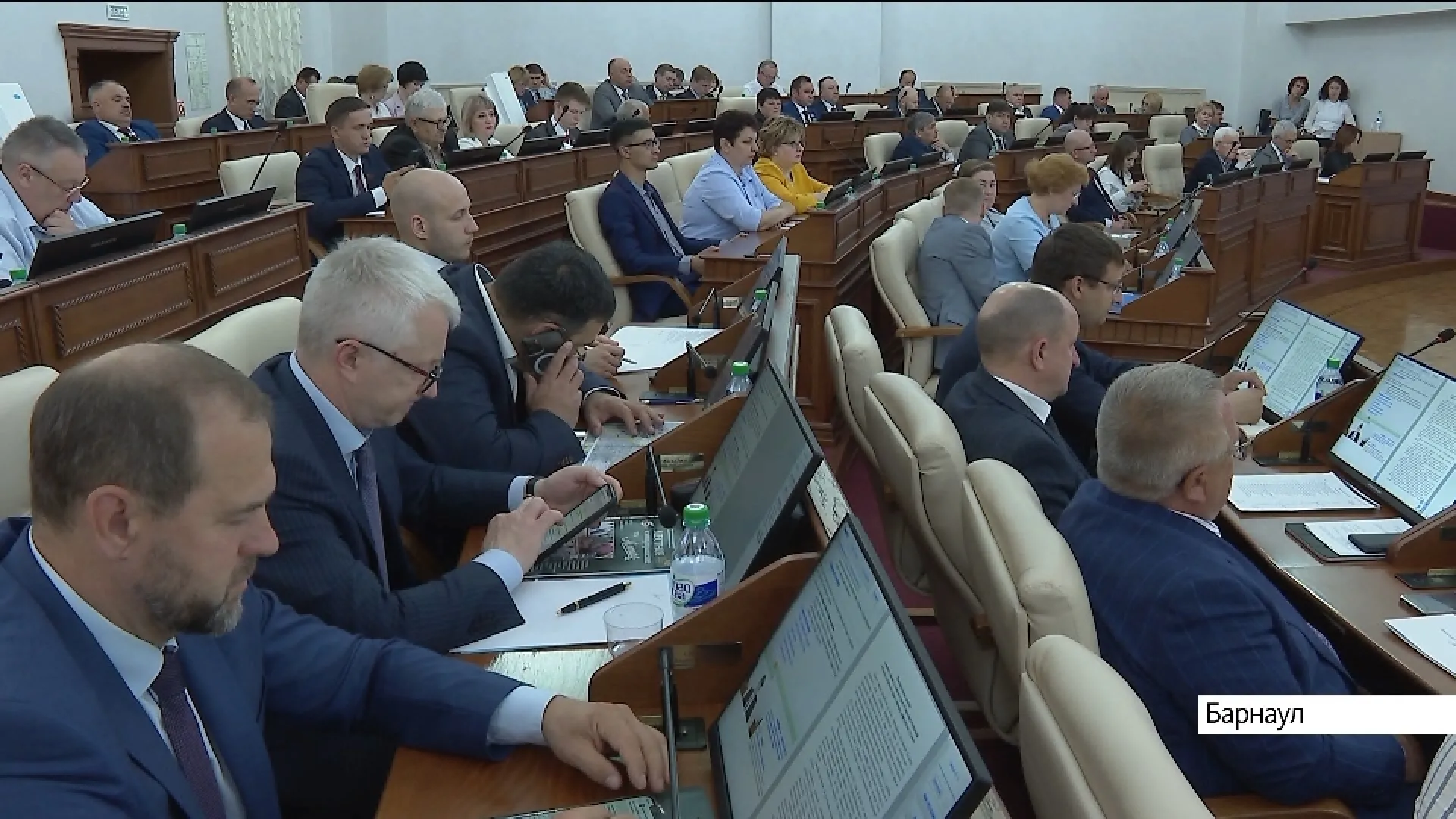 Региональные власти придумали, как решить кадровый дефицит в здравоохранении Алтайского края