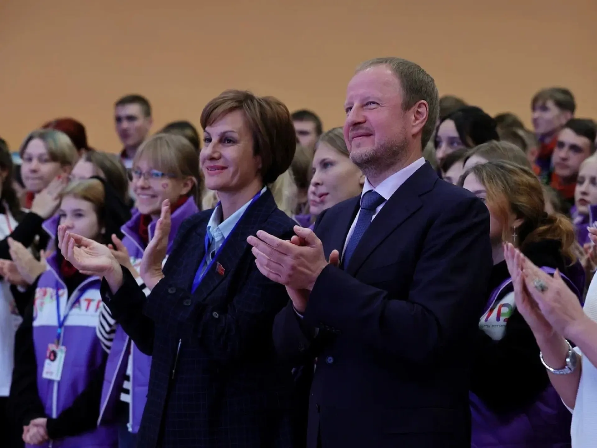 Виктор Томенко принял участие в открытии Молодёжного образовательного форума «Алтай. Таланты региона» Виктор Томенко принял участие в открытии Молодёжного образовательного форума «Алтай. Таланты региона»