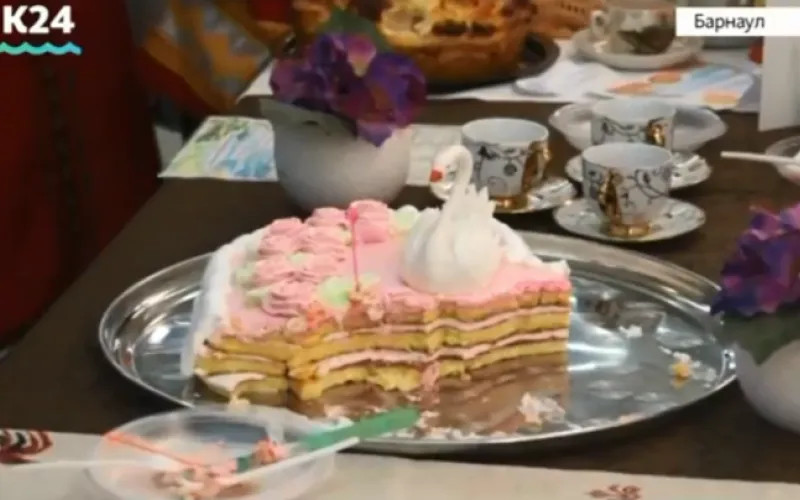 На краевом фестивале-конкурсе «Семейный пирог» гостей угощали караваем