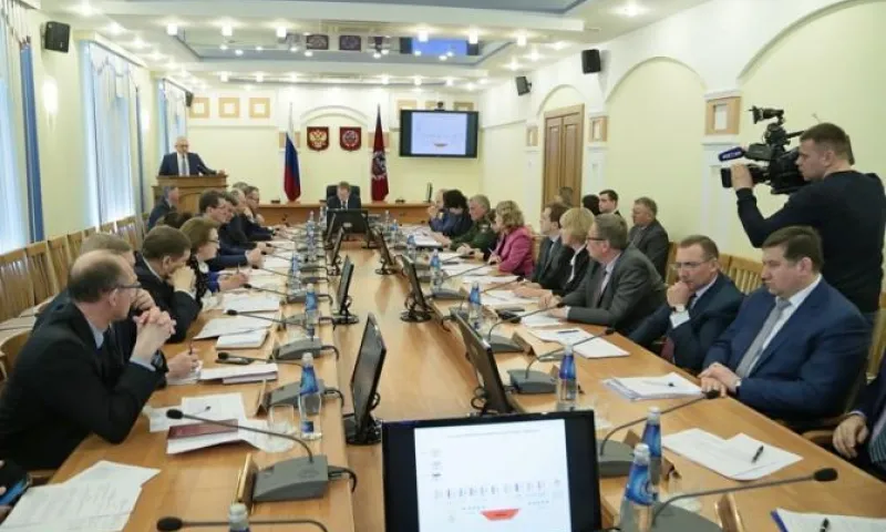 Губернатор Алтайского края Виктор Томенко провел заседание оргкомитета «Победа»