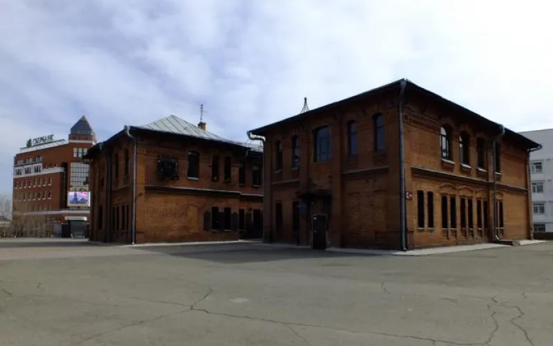 Историческая справка о сгоревшем Доме интернационального движения  