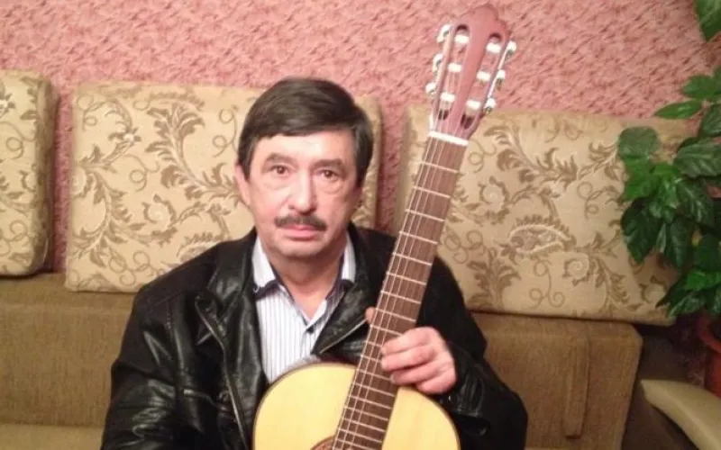 Известный гитарный мастер пропал в Барнауле