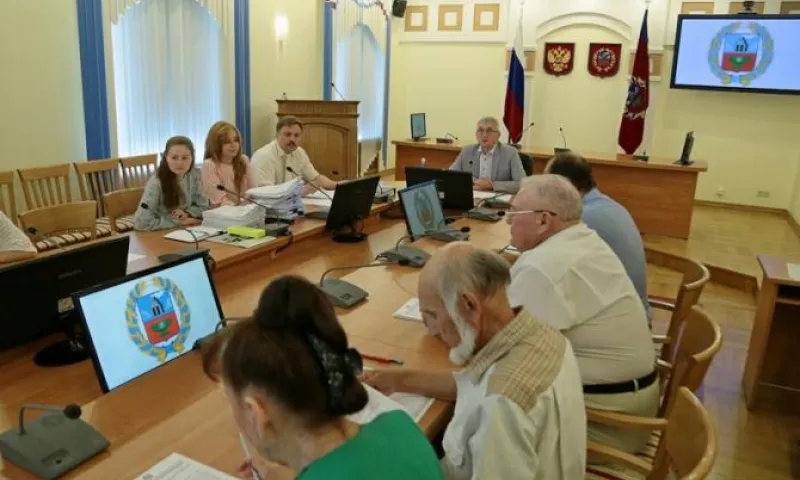 Правительство Алтайского края выбрало кандидатов к награждению государственными наградами