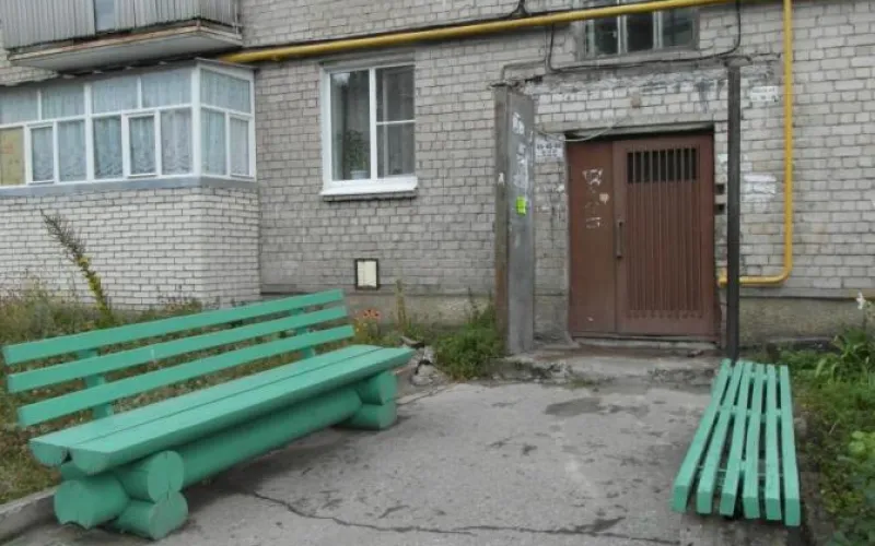 Курить у подъездов запретят в России 