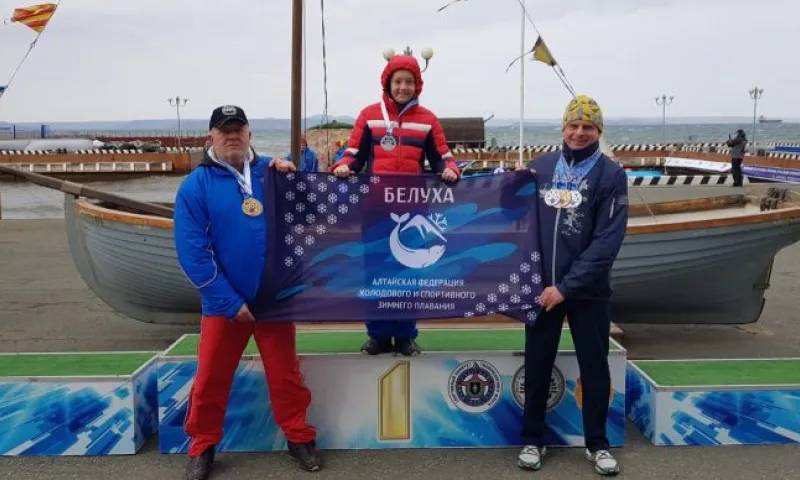 Алтайские моржи установили мировой рекорд на чемпионате России по зимнему плаванию