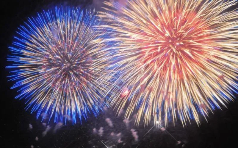 Прямая трансляция салюта в честь Дня Победы в Барнауле 