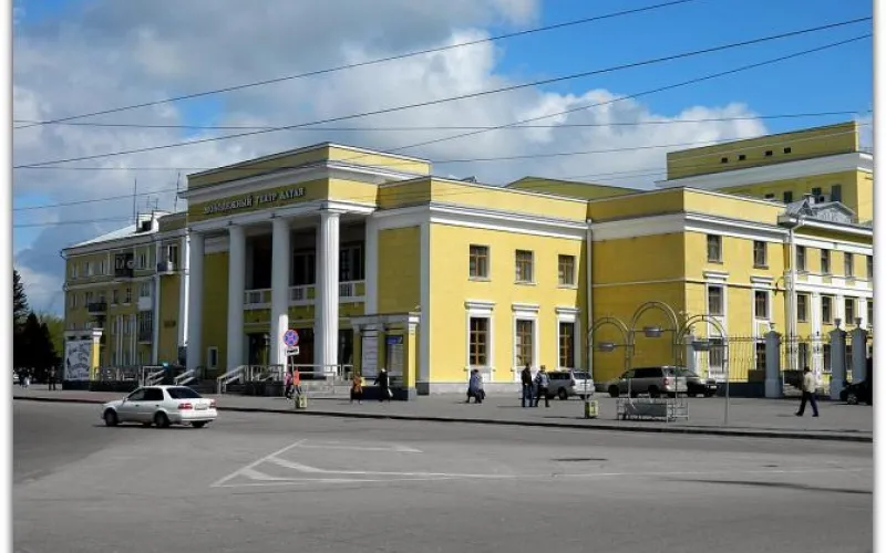 Молодежный театр Алтая покажет спектакль по произведению Ивана Гончарова