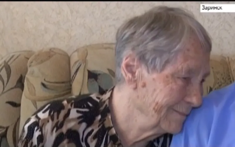 Пожилая пара из Заринска отпраздновала 70 лет со дня свадьбы