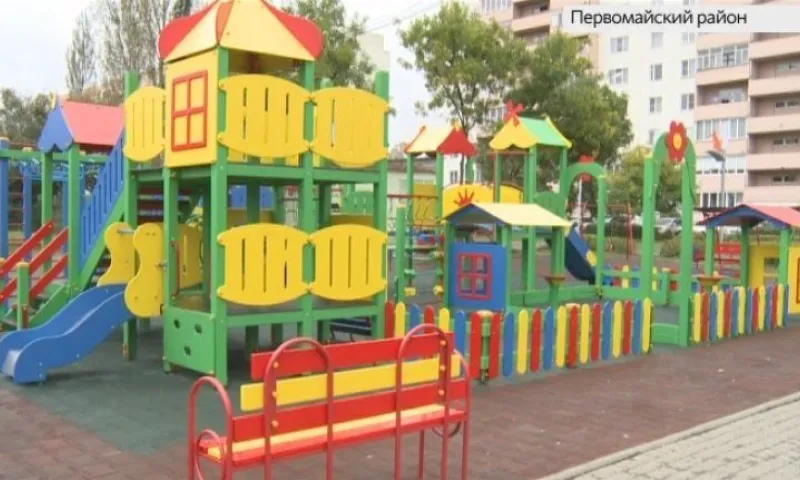 В ЗАТО Сибирский благоустроили парк и детские площадки  Выпуск от 21.09