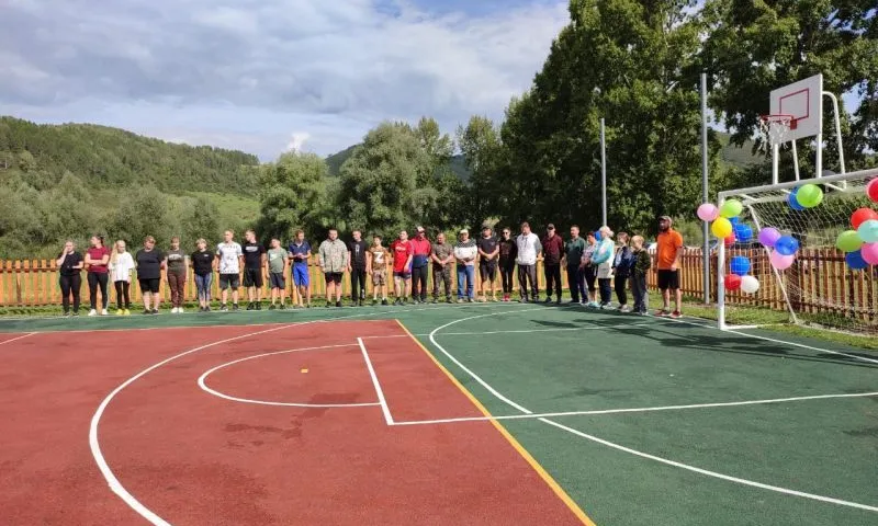 Спортплощадку за 1,6 млн рублей открыли в Солонешенском районе