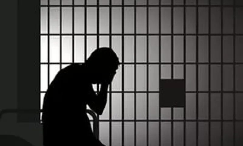 Житель Алтайского края убил знакомого из-за некачественного самогона
