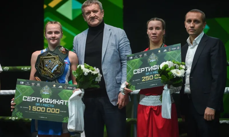 Спортсменка из Камня-на-Оби стала серебряным призёром чемпионата России по боксу