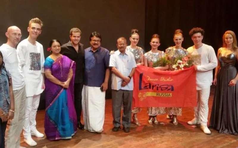 Танцоры и вокалисты Алтайского края совершили тур по Индии