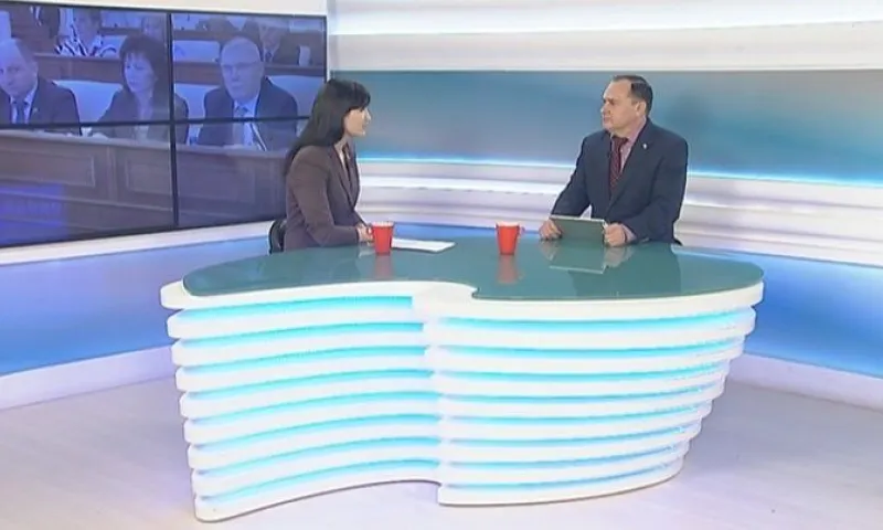 «Интервью дня»: член фракции КПРФ в АКЗС Вероника Лапина