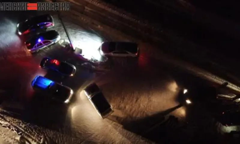 Видео: наряды ГИБДД устроили погоню за водителем в Алтайском крае