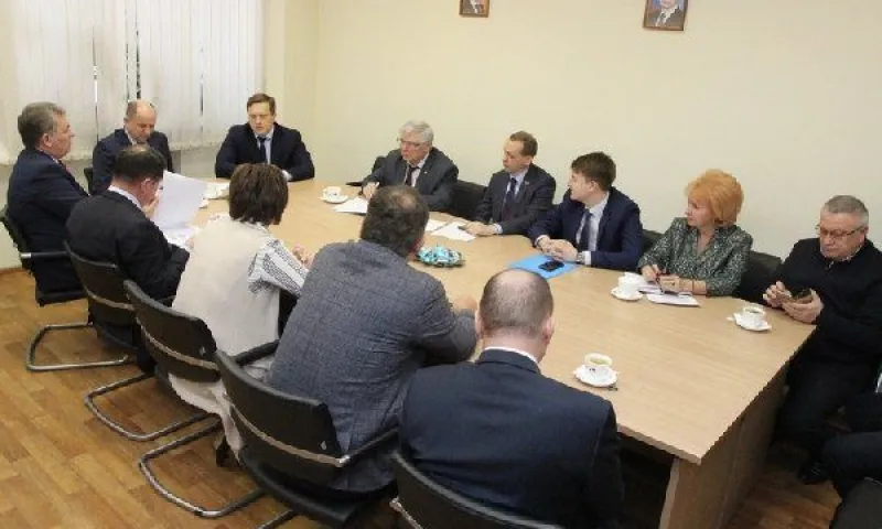 Депутаты АКЗС встретились с министром здравоохранения Алтайского края