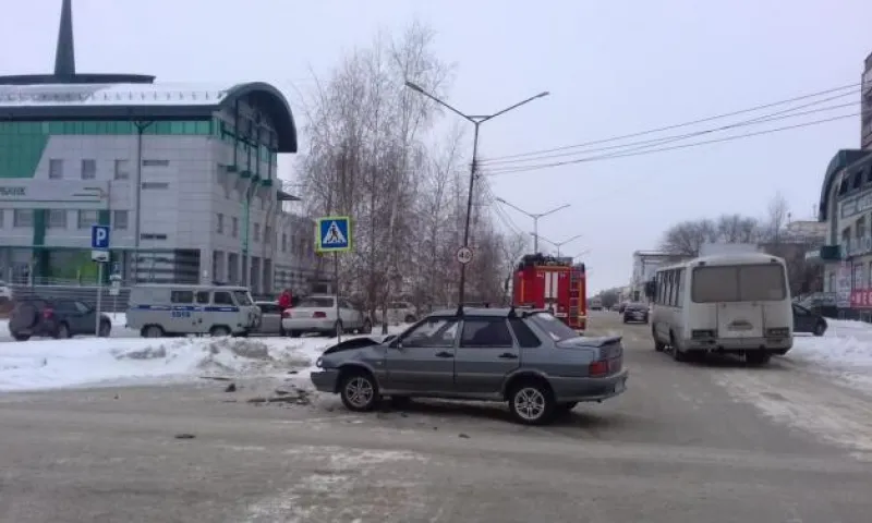 ДТП произошло в центре Бийска из-за неработающего светофора