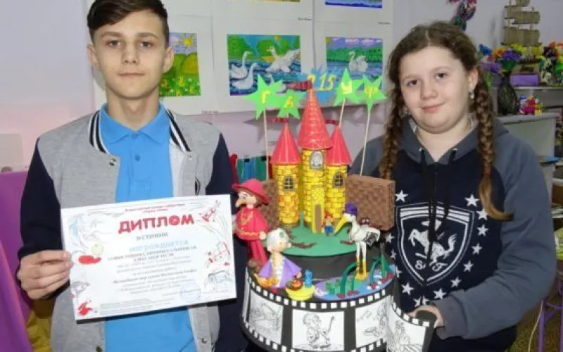 Юные художники из Немецкого района стали призерами всероссийского конкурса «Сказка сказок»