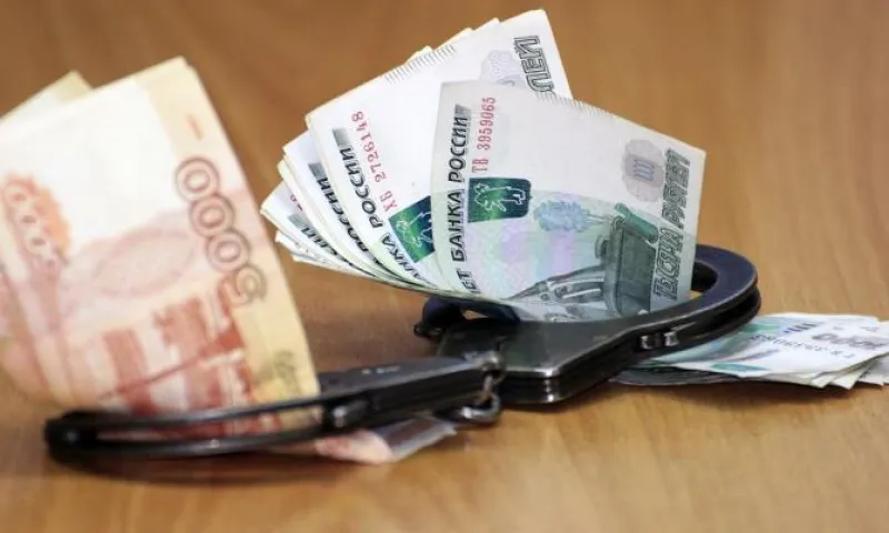 Преподавателя осудят за взятки в Барнауле 
