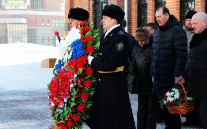 Митинг в честь годовщины вывода войск из Афганистана прошёл в Барнауле