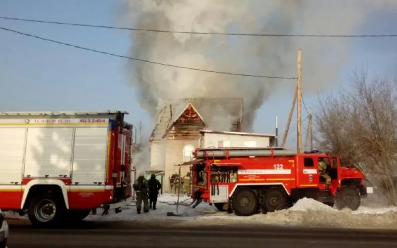 Стали известны подробности пожара на улице Кутузова в Барнауле