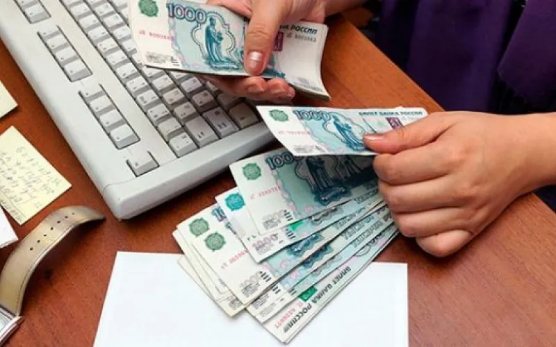 Алтайский край получит более 900 млн рублей на повышение зарплат бюджетников